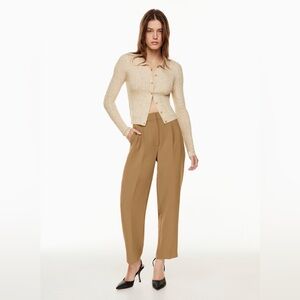 Aritzia/Wilfred carrot pants
